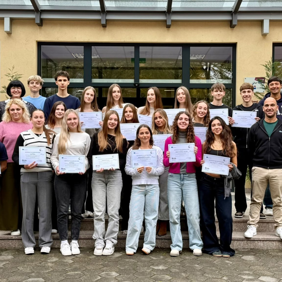 Alunos do CRDL participam em projeto Erasmus+ sobre atividade física inclusiva.